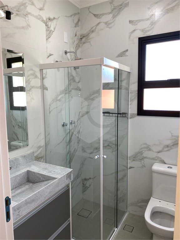 Casa à venda com 3 suítes no condomínio Villaggio Maranello, Vinhedo - SP