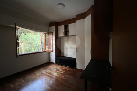 CASA COM 3 QUARTOS NO CONDOMÍNIO GRAND VILLE