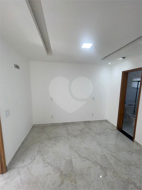 Casa à venda com 3 quartos, sendo 2 suítes, no condomínio Grand Park, Rio de Janeiro - RJ