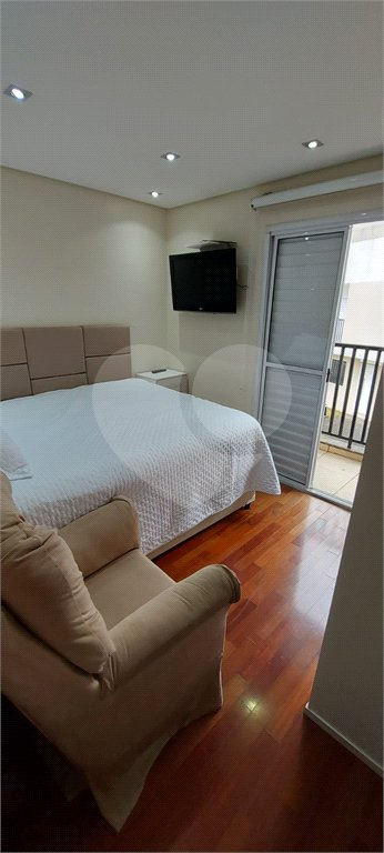 Casa à venda com 3 quartos, sendo 1 suíte, no condomínio Ville Resedá, São Paulo - SP
