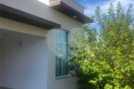 Casa à venda com 4 quartos, sendo 1 suíte, no condomínio Villagio Milano, Sorocaba - SP