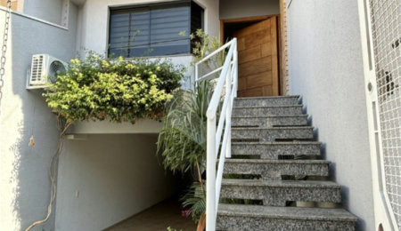 Sobrado à venda com 4 quartos, sendo 1 suíte,  em Vila Floresta, Santo André, SP