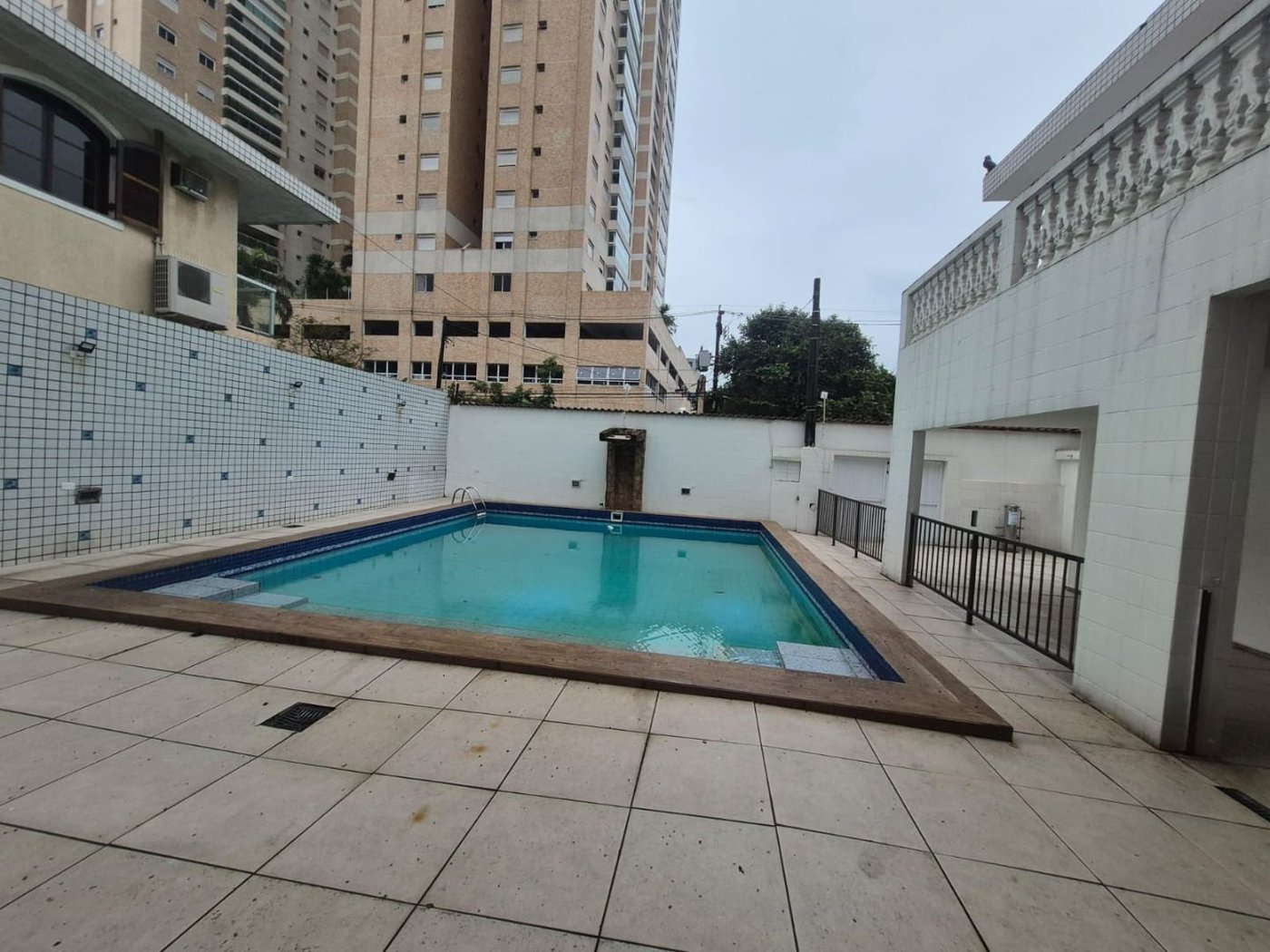 Casa com 4 dormitórios para alugar, 514 m² por R$ 20.934,21/mês - Ponta da Praia - Santos/SP