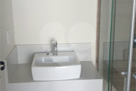 Casa à venda com 3 suítes no condomínio Jardim Residencial Dona Lucilla, Indaiatuba - SP