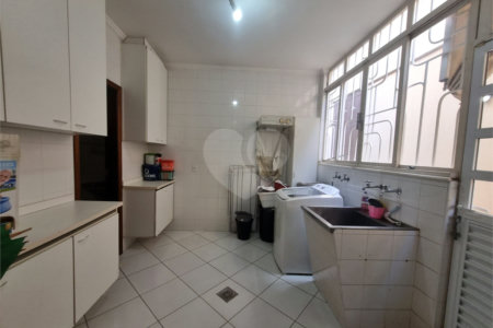 Sobrado à venda com 3 quartos, sendo 1 suíte,  em Vila Trujillo, Sorocaba, SP