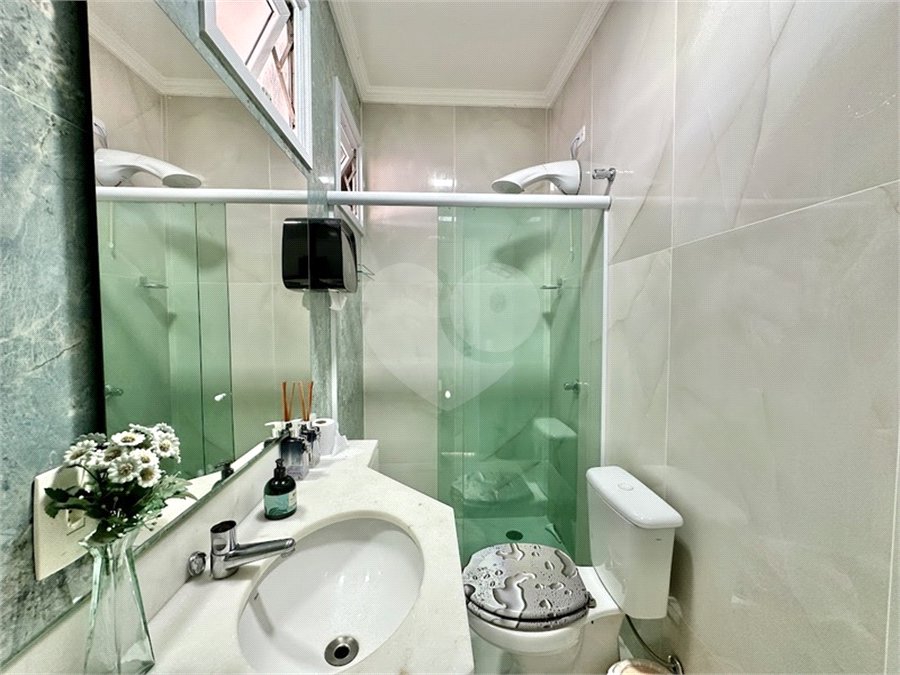 Casa à venda com 3 suítes no condomínio Golf Village, Carapicuíba - SP