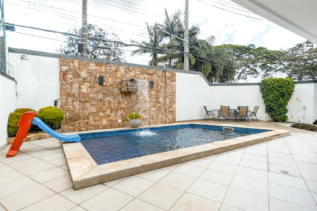 Casa Térrea à venda com 3 quartos, sendo 1 suíte, em Vila Inah, São Paulo, SP