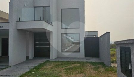 Sobrado à venda com 4 quartos, sendo 3 suítes,  em Mariápolis Ginetta, Vargem Grande Paulista, SP