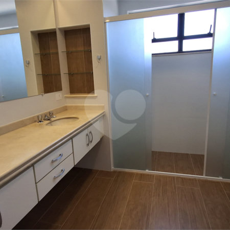 Apartamento para alugar com 3 quartos, sendo 1 suíte, em Chácara Santo Antônio, São Paulo, SP