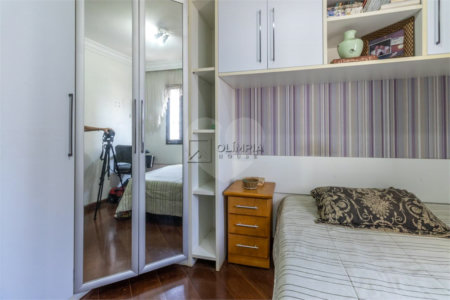 Apartamento à venda com 3 quartos, sendo 2 suítes, em Campo Belo, São Paulo, SP