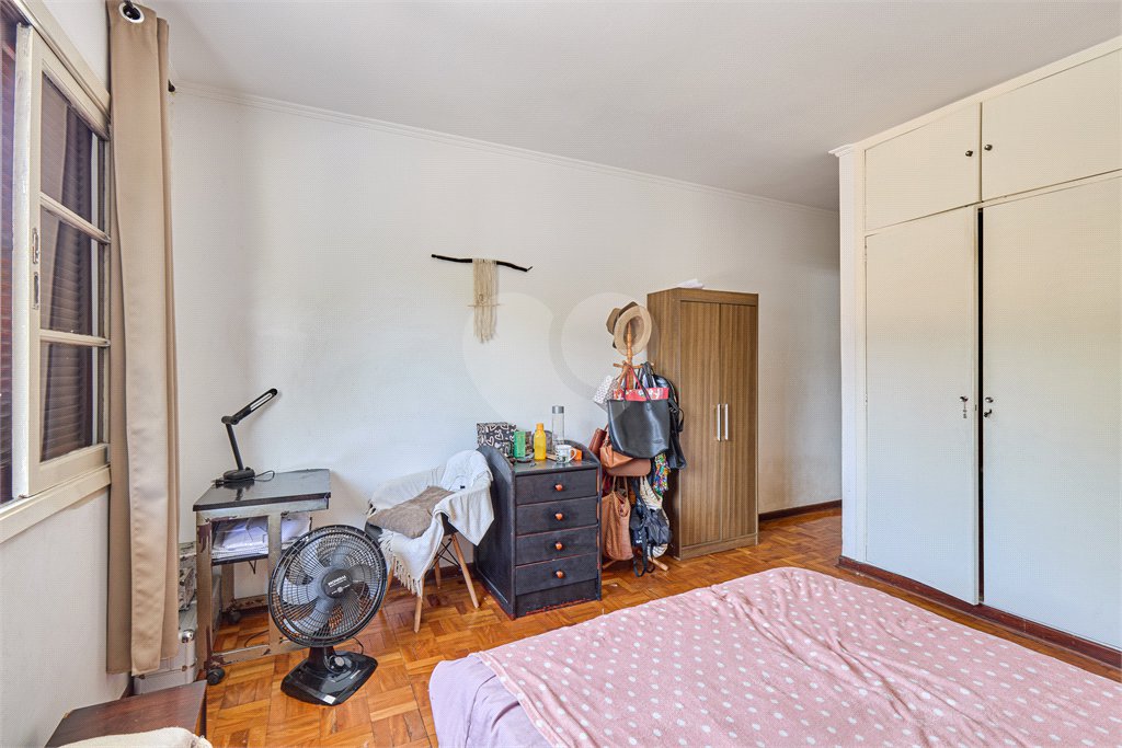 Sobrado à venda com 3 quartos, sendo 1 suíte,  em Chácara Flora, São Paulo, SP
