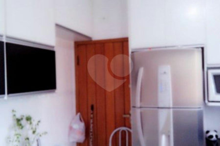 Sobrado à venda com 3 quartos, sendo 1 suíte, em Parque Vitória, São Paulo, SP