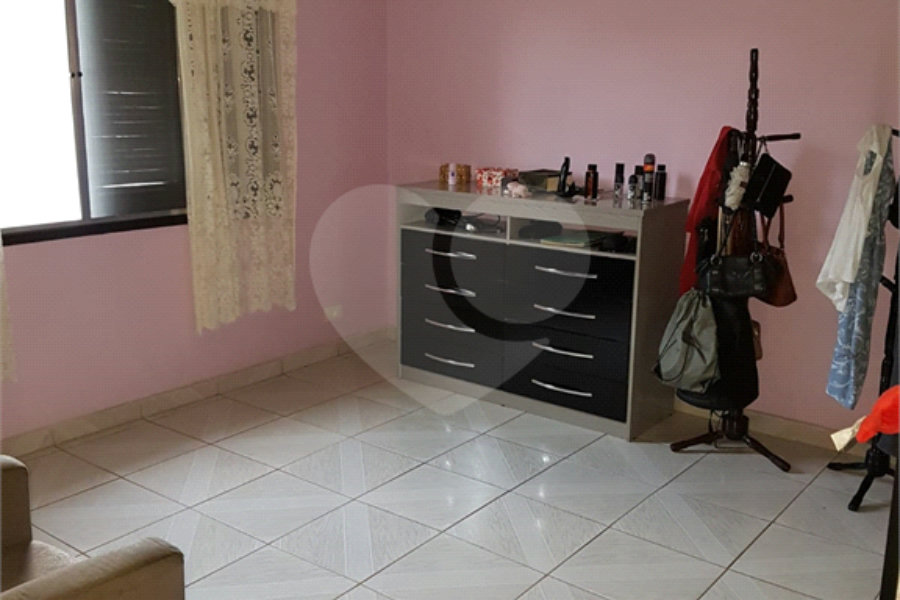 Sobrado à venda com 3 quartos em Jardim Franca, São Paulo, SP