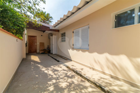 Casa à venda com 4 quartos, sendo 3 suítes,  em Interlagos, São Paulo, SP