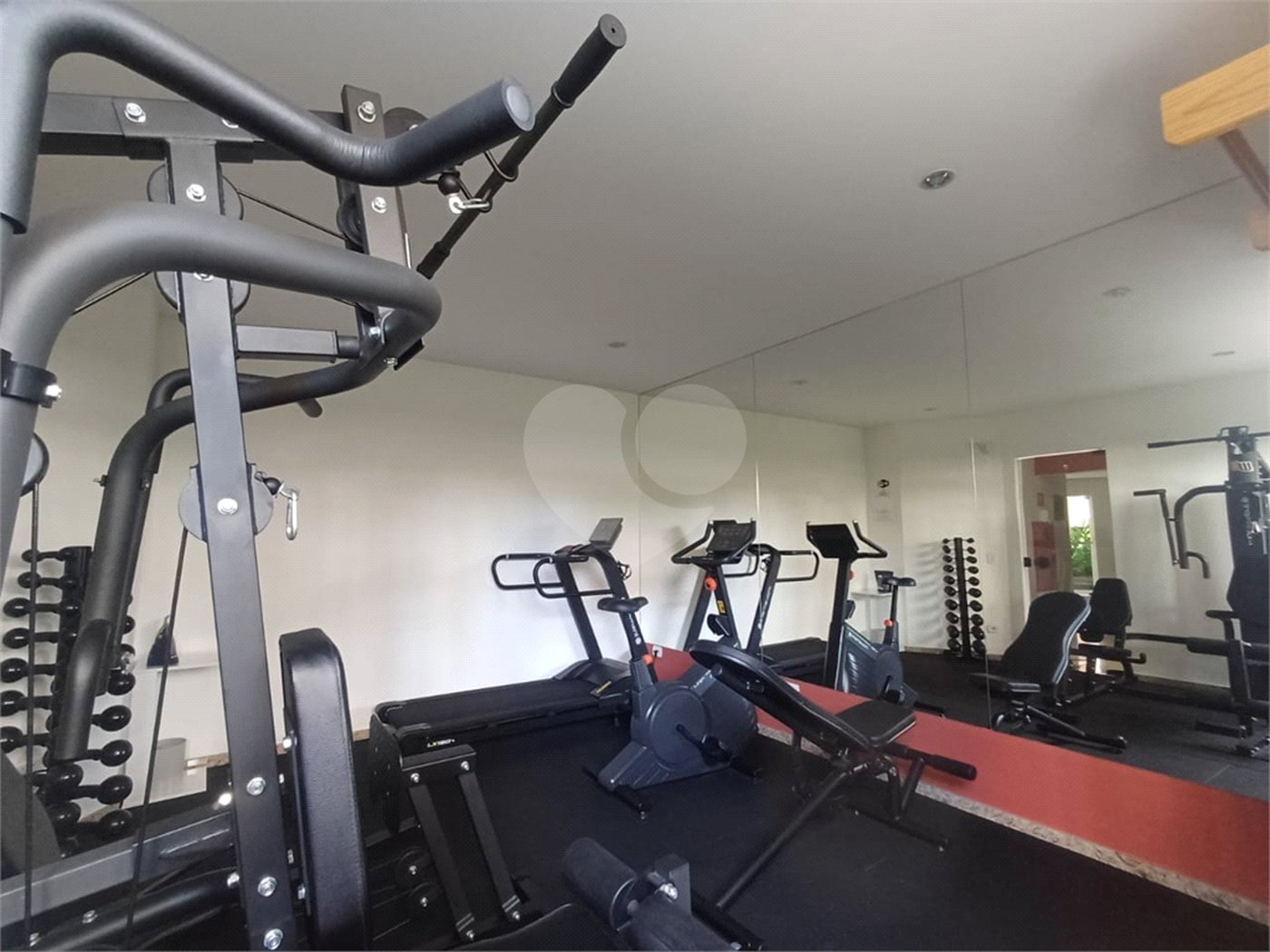 Apartamento à venda com 3 quartos, sendo 1 suíte, em Vila Monumento, São Paulo, SP