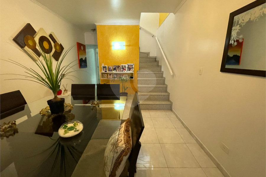 Sobrado à venda com 3 quartos, sendo 1 suíte, em Vila Paiva, São Paulo, SP