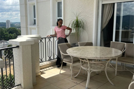 Apartamento à venda com 4 quartos, sendo 2 suítes,  em Vila Oliveira, Mogi das Cruzes, SP