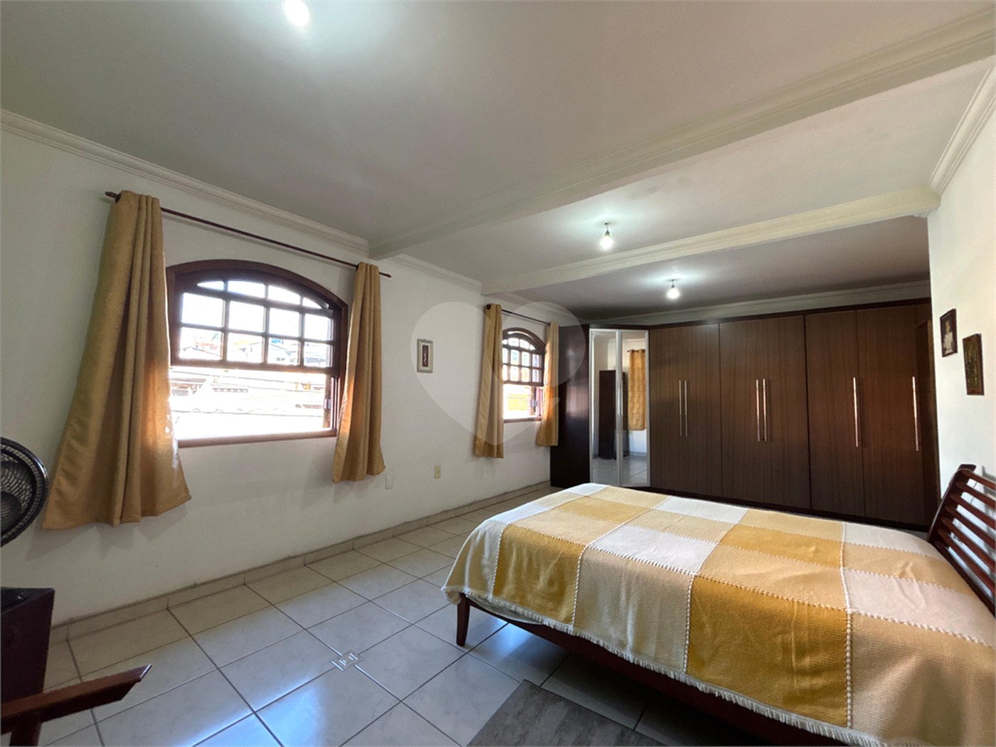 Casa à venda com 3 quartos, sendo 1 suíte, em Vila Galvão, Guarulhos, SP