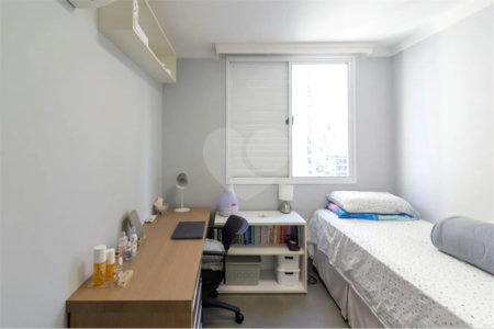 Apartamento à venda com 3 quartos, sendo 2 suítes, em Brooklin Paulista, São Paulo, SP