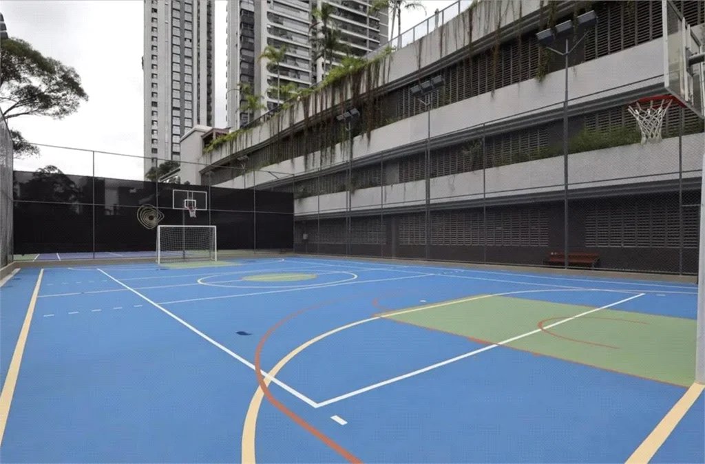 Apartamento à venda com 4 suítes em Vila Cordeiro, São Paulo, SP