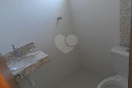 Casa à venda com 2 suítes no condomínio martinha, São Paulo - SP