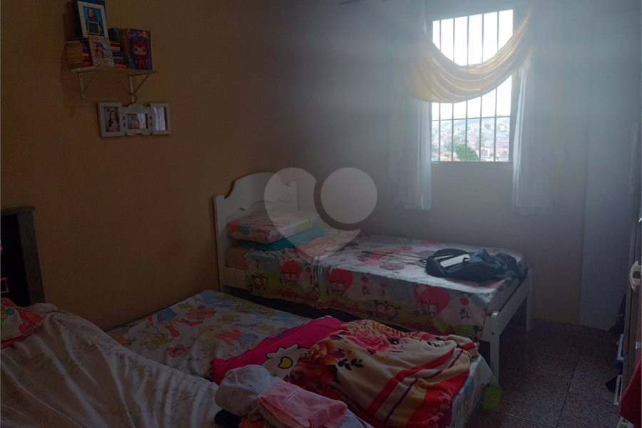 Sobrado à venda com 3 quartos em Jardim Acácio, Guarulhos, SP