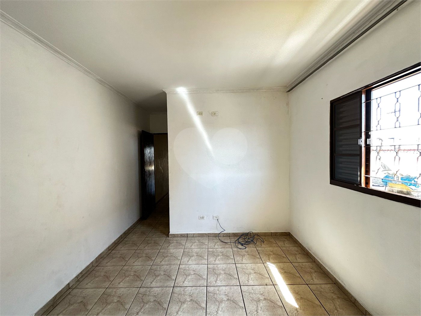 Sobrado à venda com 4 quartos, sendo 1 suíte, em Vila Amorim, Suzano, SP