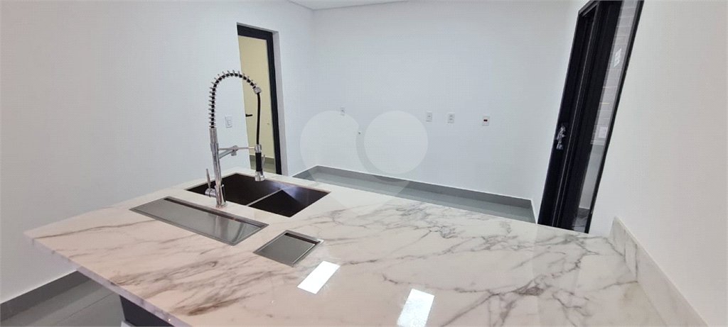Casa à venda com 3 suítes no condomínio Reserva dos Vinhedos, Louveira - SP
