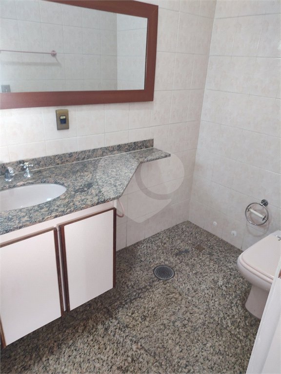 Casa à venda com 4 suítes no condomínio Estância Marambaia, Vinhedo - SP