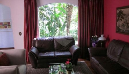 Sobrado à venda com 3 quartos, sendo 1 suíte,  em Tremembé, São Paulo, SP