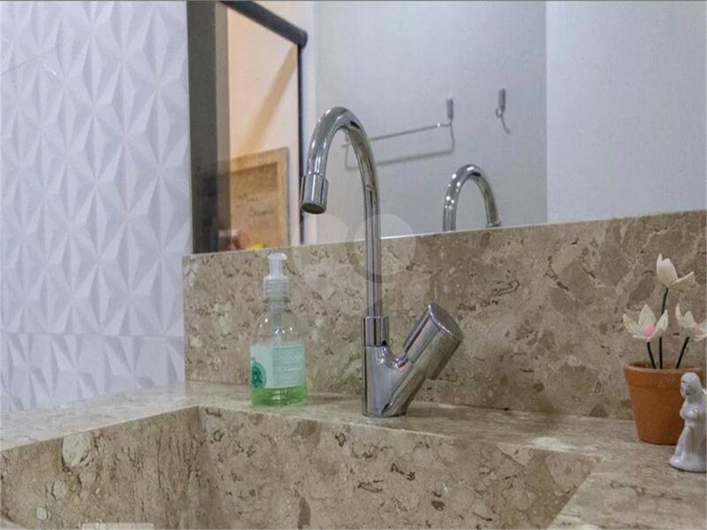 Apartamento à venda com 3 quartos, sendo 1 suíte, em Jardim Vazani, São Paulo, SP