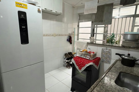 Apartamento com 2 dormitórios à venda, 62 m² por R$ 375.000,00 - Boqueirão - Santos/SP