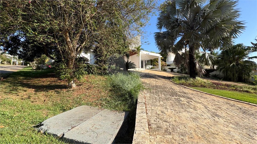 Casa à venda com 3 suítes no condomínio Vivendas do Lago, Sorocaba - SP