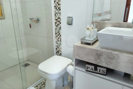 Casa à venda com 4 quartos, sendo 2 suítes, no condomínio Primavera, Salto - SP