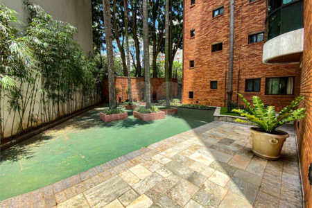 Apartamento à venda com 4 suítes em Vila Suzana, São Paulo, SP