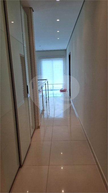 Casa à venda com 4 quartos, sendo 3 suítes,  no condomínio Res. Luzern, Campinas - SP