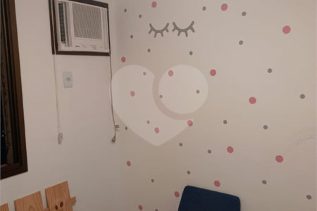 Apartamento à venda com 3 quartos, sendo 1 suíte, em Rio Comprido, Rio de Janeiro, RJ