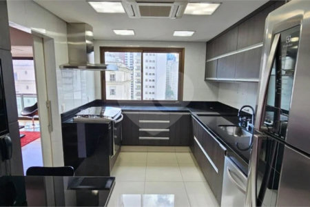 Apartamento à venda com 4 quartos, sendo 3 suítes, em Jardim Paulista, São Paulo, SP