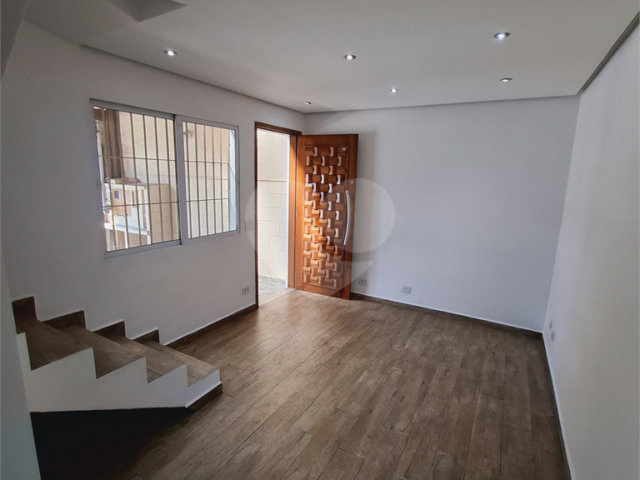 Sobrado à venda com 2 quartos em Interlagos, São Paulo, SP