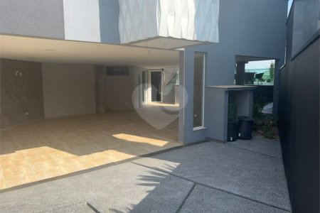 Casa à venda com 3 suítes no condomínio Aruã, Mogi das Cruzes - SP
