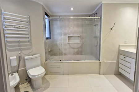 Apartamento à venda com 4 suítes em Moema, São Paulo, SP