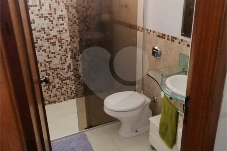 Sobrado à venda com 3 quartos, sendo 1 suíte, em Tremembé, São Paulo, SP