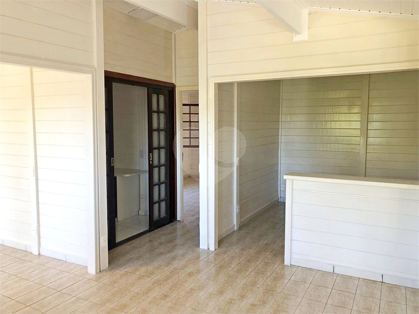 Casa à venda com 4 quartos, sendo 2 suítes, no condomínio Estância Marambaia, Vinhedo - SP