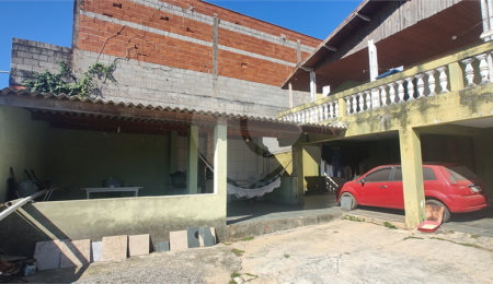 Chácara à venda com 3 quartos, sendo 1 suíte,  no Centro, Nazaré Paulista, SP