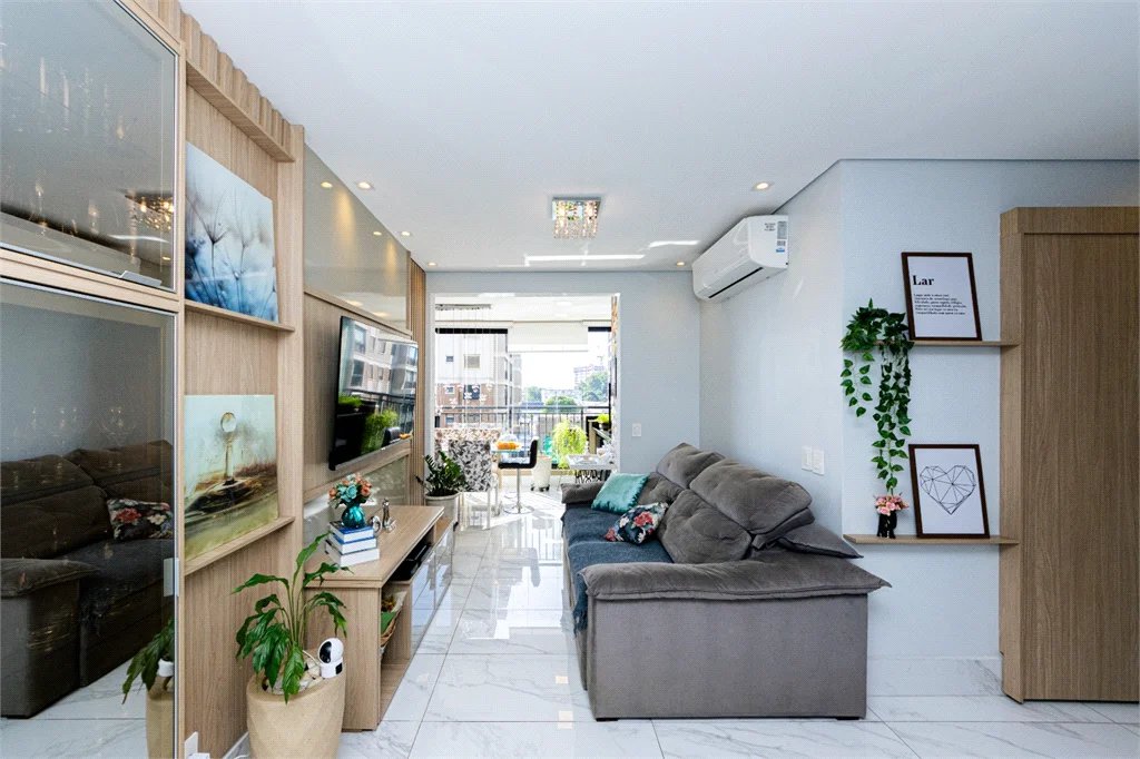 Apartamento à venda com 2 quartos, sendo 1 suíte, em Água Branca, São Paulo, SP