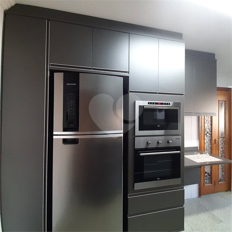 Apartamento à venda com 3 quartos, sendo 1 suíte, em Campo Belo, São Paulo, SP