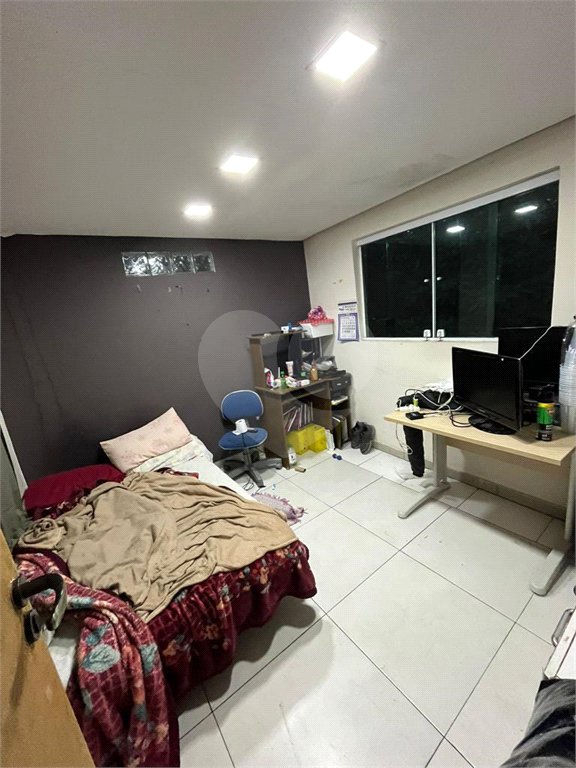 Sobrado à venda com 3 quartos, sendo 1 suíte, em Tremembé, São Paulo, SP