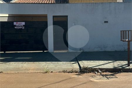 Casa à venda com 2 quartos, sendo 1 suíte, em Jardim Primavera I, Ponta Porã, MS