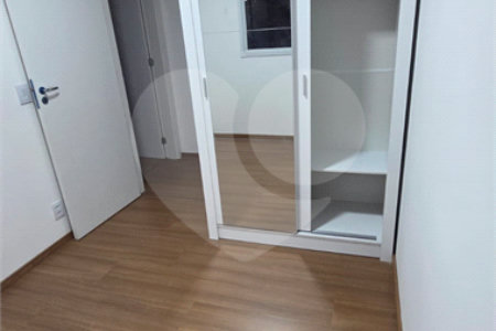 Apartamento à venda com 2 quartos em Vila Zat, São Paulo, SP