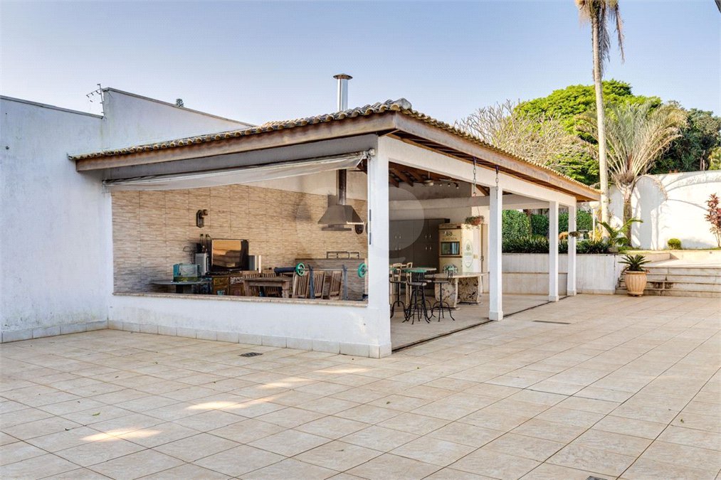 Casa Térrea à venda com 4 quartos, sendo 2 suítes, em Interlagos, São Paulo, SP
